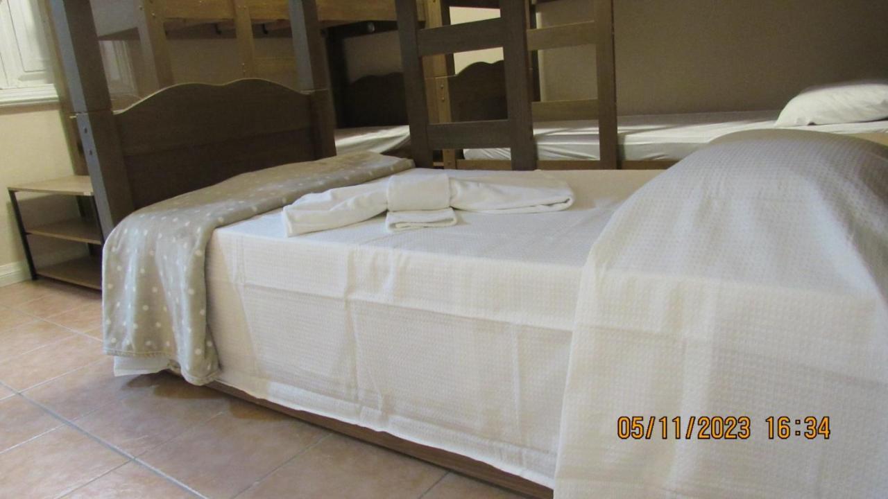 Hostel Casa Luzes Ivn *