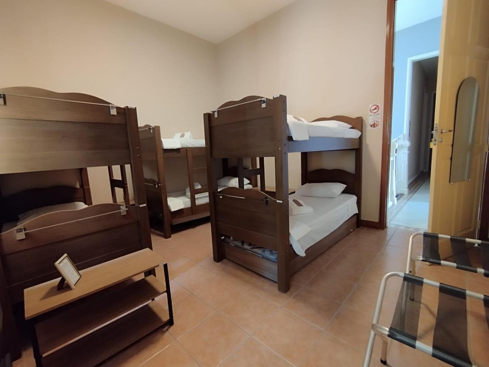 Hostel Casa Luzes Ivn